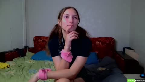 Nicole and Vincent online show from July 28, 2026, 6:20 pm