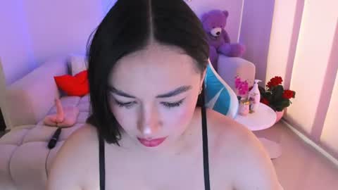 Nicolle online show from June 24, 2026, 10:53 pm