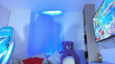 Nicolle online show from July 11, 2026, 11:17 pm