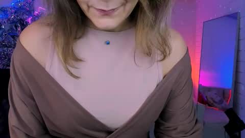 nicolehits online show from October 7, 2025, 5:37 am