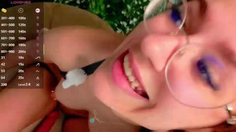 nicoleirisxxx online show from May 5, 2026, 5:26 am