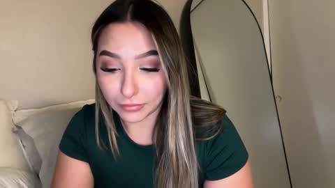 nicolelovesyou444 online show from March 10, 2026, 10:48 pm