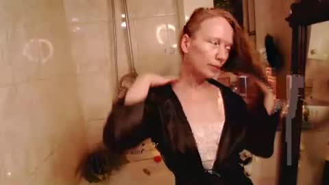 Nicole online show from July 23, 2026, 5:11 pm