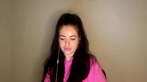 Nicole online show from April 30, 2026, 8:48 pm