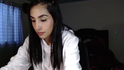 Snapshot of nicoletta_c66 chatting on November 26, 2025, 10:33 pm Nicole online show from November 26, 2025, 10:33 pm