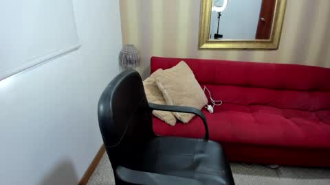 Snapshot of nicolettcolin chatting on November 29, 2025, 2:31 pm Nicolettcolin online show from November 29, 2025, 2:31 pm