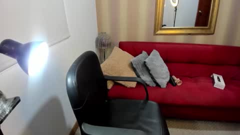 Nicolettcolin  online show from February 22, 2026, 5:33 pm