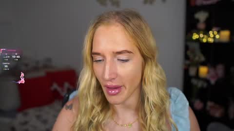 nicolette__shea_ online show from December 28, 2024, 8:58 am