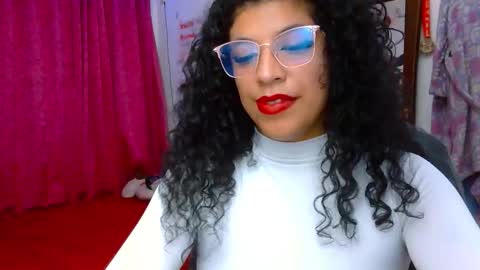 Snapshot of nicoll_williams420 chatting on December 3, 2025, 2:08 am Nicoll Williams online show from December 3, 2025, 2:08 am