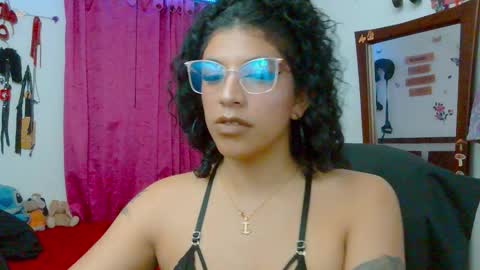 Snapshot of nicoll_williams420 chatting on December 4, 2025, 1:48 am Nicoll Williams online show from December 4, 2025, 1:48 am
