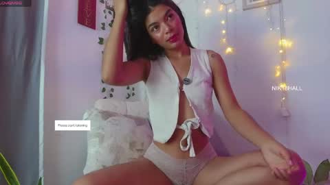 Nicolle online show from May 29, 2026, 12:03 pm