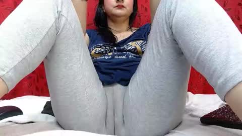 NICOLLE online show from March 11, 2026, 10:05 pm