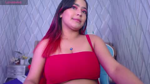 Nicolle Miley online show from January 18, 2025, 4:37 am