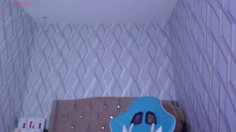 Nicolle Miley online show from January 18, 2025, 7:38 am