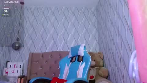 Nicolle Miley online show from February 25, 2025, 6:47 am