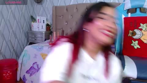 Nicolle Miley online show from February 28, 2025, 2:42 am