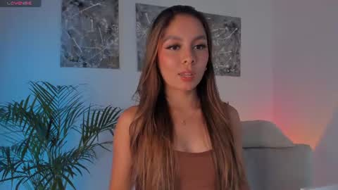 Snapshot of nicollewest_ chatting on June 12, 2026, 10:52 pm Nicollewest online show from June 12, 2026, 10:52 pm