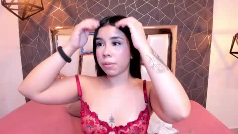 nicolljabocs online show from May 27, 2026, 12:51 am