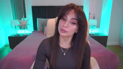 Nicole online show from February 27, 2026, 6:57 am