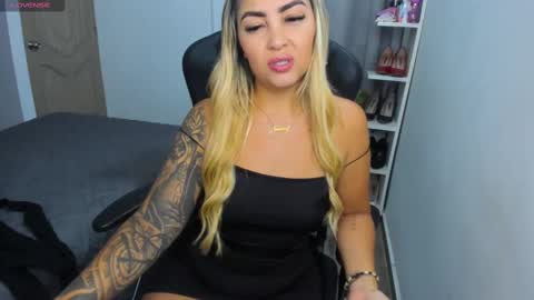 Snapshot of nicolporto chatting on September 22, 2025, 11:23 am Nicol online show from September 22, 2025, 11:23 am