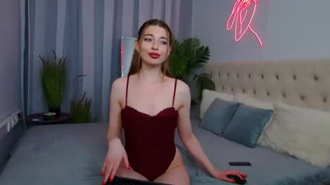 Snapshot of nicolros chatting on May 19, 2026, 3:07 pm NicolRos online show from May 19, 2026, 3:07 pm