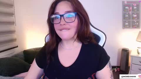 Snapshot of nicolthompsonn chatting on January 18, 2026, 1:09 am Nicol online show from January 18, 2026, 1:09 am