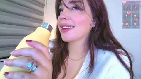 Snapshot of nicolthompsonn chatting on May 14, 2026, 7:20 pm Nicol online show from May 14, 2026, 7:20 pm