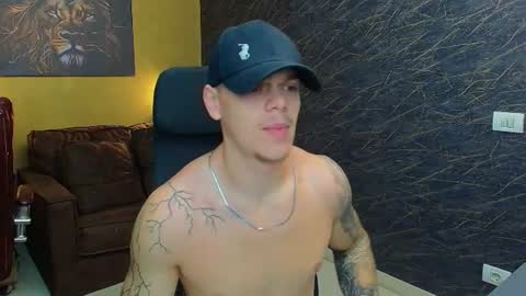 Snapshot of nicotroy chatting on July 29, 2026, 4:21 am NicoTroy online show from July 29, 2026, 4:21 am