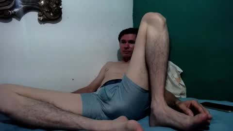 Snapshot of nielsvangoh01 chatting on March 3, 2026, 2:07 am nielsvangoh01 online show from March 3, 2026, 2:07 am