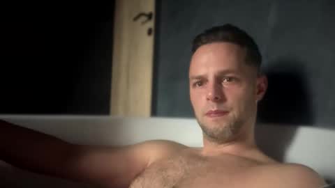 Snapshot of nigel49 chatting on December 5, 2024, 12:11 pm nigel49 online show from December 5, 2024, 12:11 pm