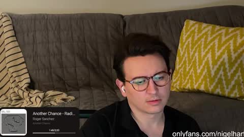 Snapshot of nigelhart chatting on January 1, 2025, 1:58 am Nigel Hart online show from January 1, 2025, 1:58 am