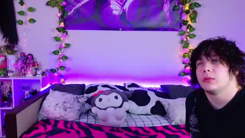 Snapshot of night_angell chatting on February 8, 2026, 9:23 am Night angel online show from February 8, 2026, 9:23 am