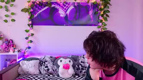 Snapshot of night_angell chatting on February 18, 2026, 9:49 am Night angel online show from February 18, 2026, 9:49 am