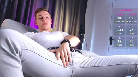 Snapshot of night_wwwolf chatting on May 12, 2026, 12:35 pm Jameson online show from May 12, 2026, 12:35 pm