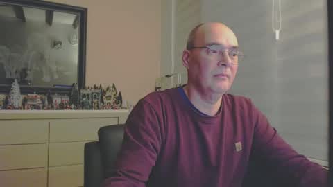 Snapshot of nightkeeper63 chatting on December 8, 2024, 12:40 am nightkeeper63 online show from December 8, 2024, 12:40 am