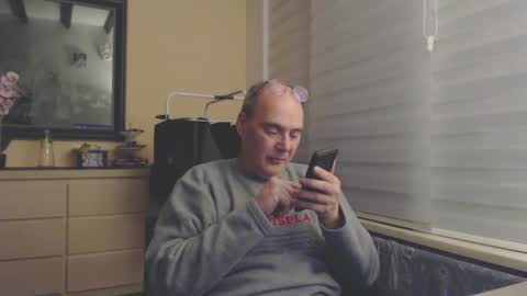 Snapshot of nightkeeper63 chatting on January 20, 2025, 1:18 am nightkeeper63 online show from January 20, 2025, 1:18 am