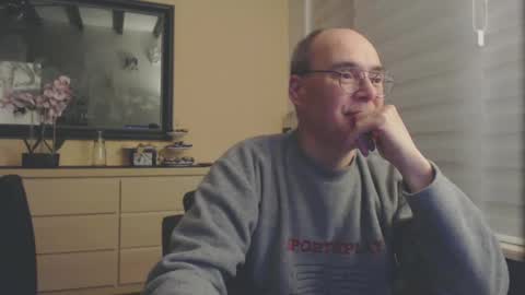 Snapshot of nightkeeper63 chatting on January 23, 2025, 12:35 am nightkeeper63 online show from January 23, 2025, 12:35 am