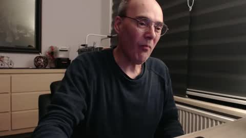 Snapshot of nightkeeper63 chatting on October 17, 2025, 12:14 am nightkeeper63 online show from October 17, 2025, 12:14 am