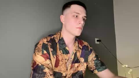 Max online show from December 18, 2025, 6:14 pm