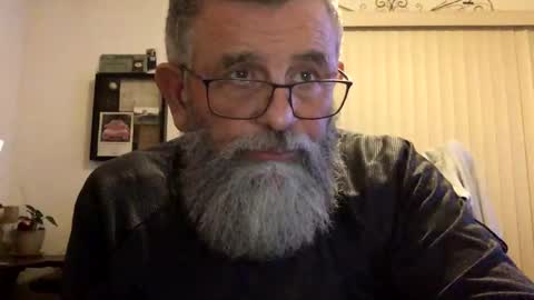 nightmoves1970 online show from January 18, 2025, 5:31 am