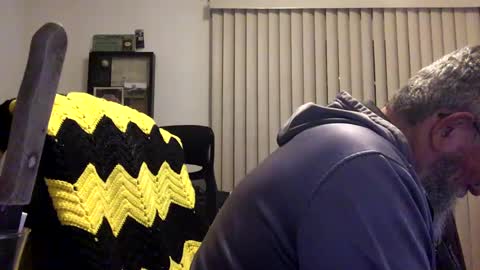 nightmoves1970 online show from February 11, 2025, 2:25 am