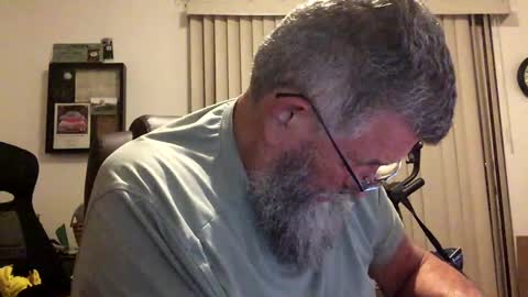 nightmoves1970 online show from October 20, 2025, 2:45 am