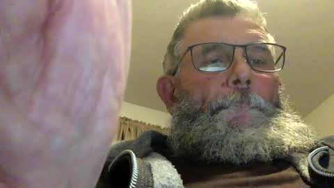 nightmoves1970 online show from November 18, 2025, 3:12 am