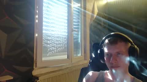 Snapshot of niglo620 chatting on April 8, 2026, 3:12 pm niglo620 online show from April 8, 2026, 3:12 pm