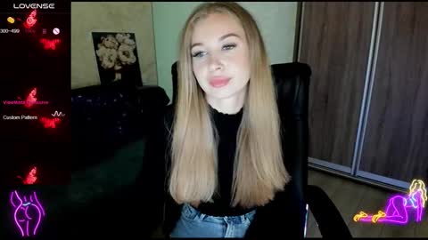 nigo_nika online show from September 14, 2025, 7:35 pm