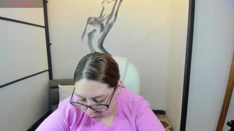 Snapshot of niickyjones chatting on February 7, 2025, 9:58 pm Anni online show from February 7, 2025, 9:58 pm