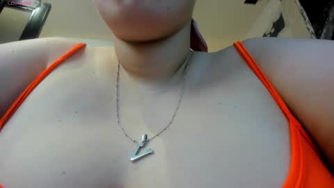 Snapshot of niickyjones chatting on October 13, 2025, 4:51 pm Anni online show from October 13, 2025, 4:51 pm