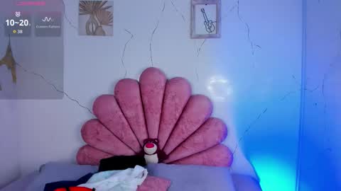 Snapshot of niickyjones chatting on February 12, 2026, 11:22 pm Anni online show from February 12, 2026, 11:22 pm