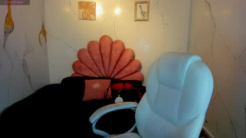 Snapshot of niickyjones chatting on March 24, 2026, 5:12 am Anni online show from March 24, 2026, 5:12 am