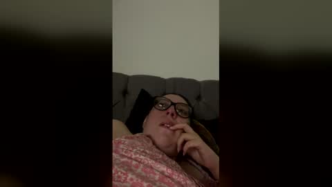 Snapshot of niickyjones chatting on April 9, 2026, 4:23 am Anni online show from April 9, 2026, 4:23 am